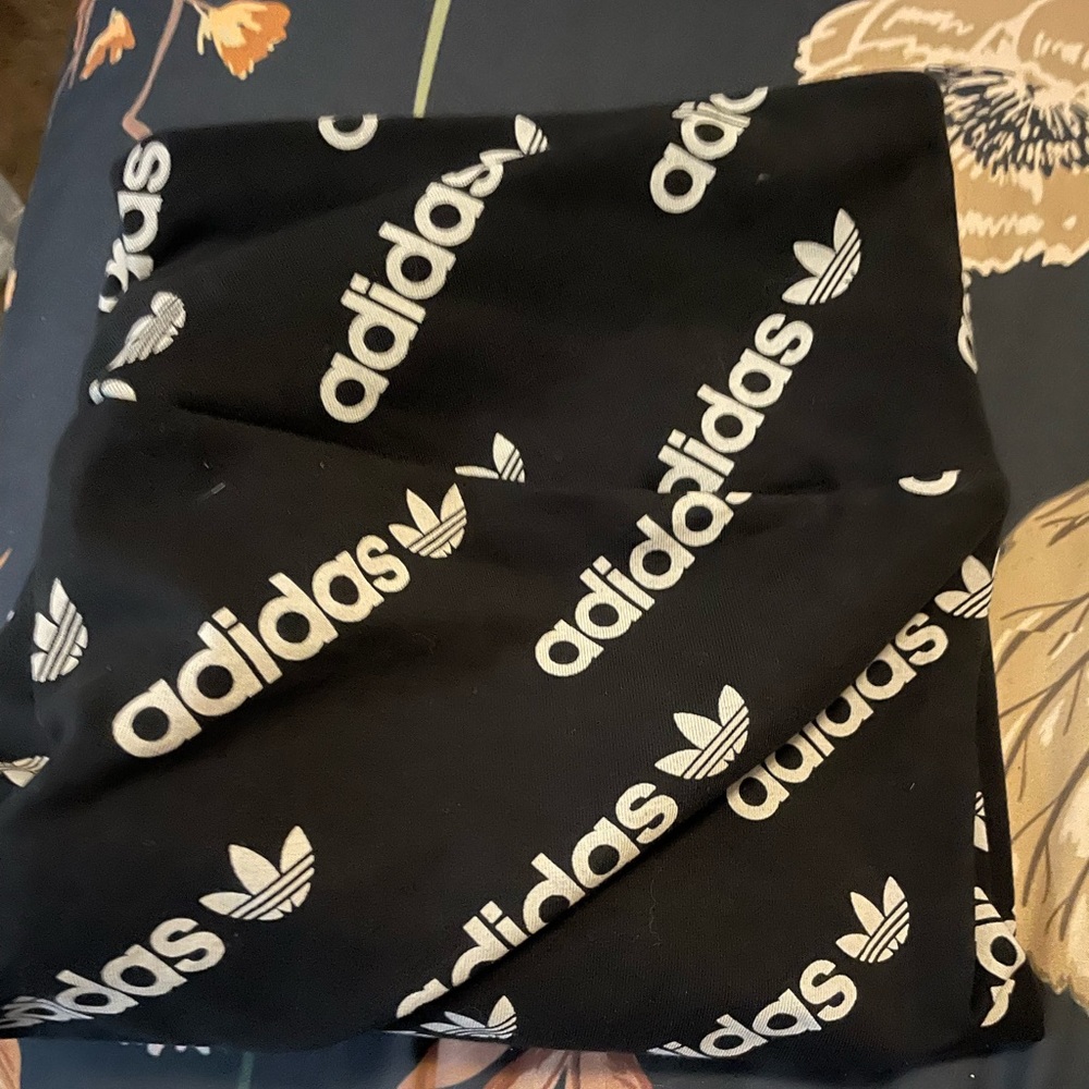 Adidas leggings